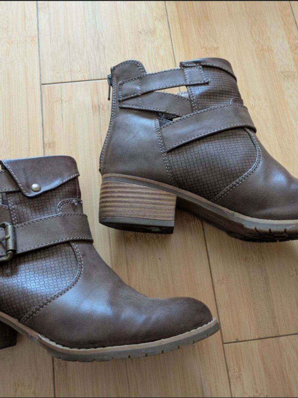 Eurosoft by Softt Size 7.5M Brown Heeled Boots with Buckle Straps
